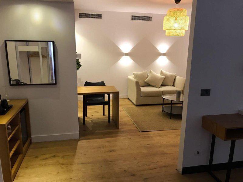 9B6EBAEE53729B29373D6B8A23724F3C