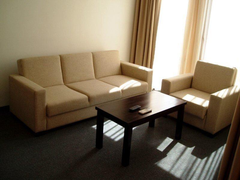 C44EEA8C0107D681A97A9FB13F7C1D08