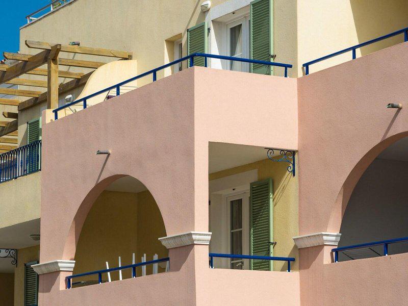 53D0581F5DE63ED2E475B3D87A878FA7