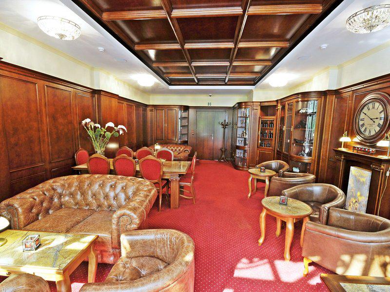 E15B19C153ECDC17F813D209CC9CB9FE