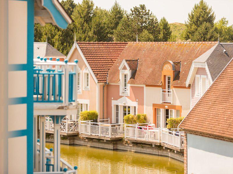 251449AEFF5210CC56A778EE2AE451EC