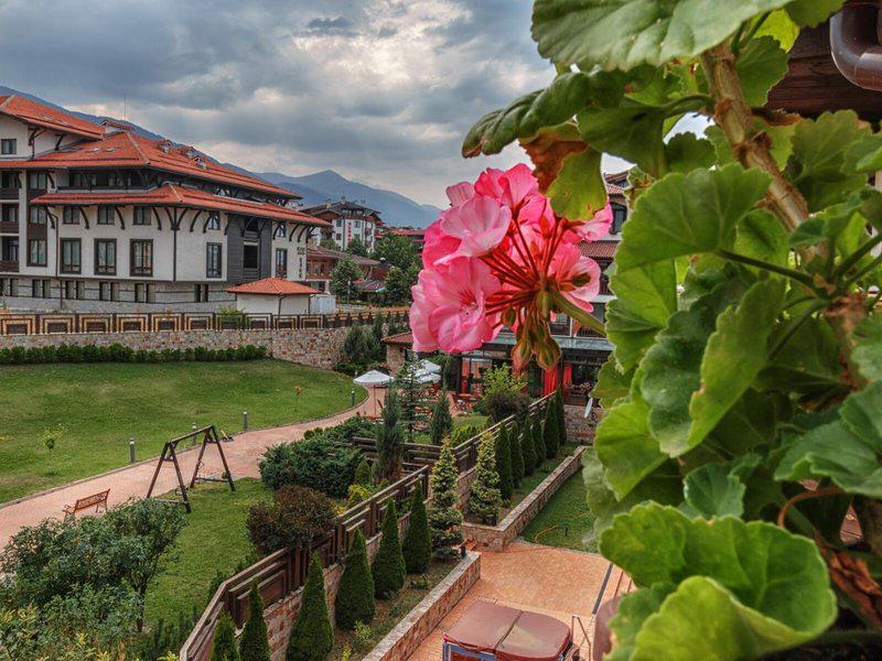 D569E8AA1653E32224BEA97D9C91D083