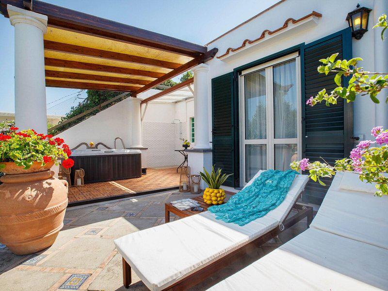 DDDB4EB3AD5DF7AD400B9D2D3DDE4743