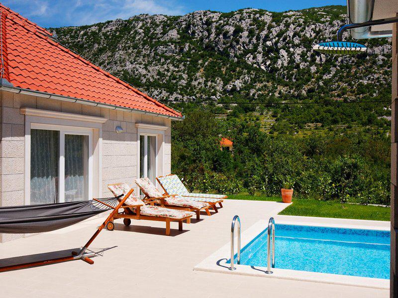 2CD74ADC783E138446081F2CE932AE7B