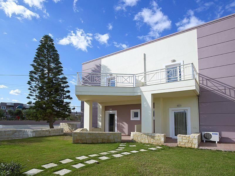 AA1990962FB56713FD38FCE4AEBAF807