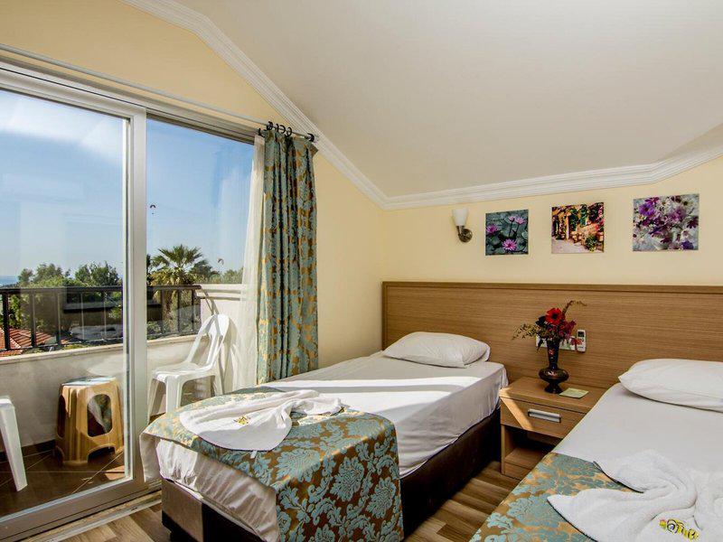 A1874970E620F39C86D6CFD600C2E581