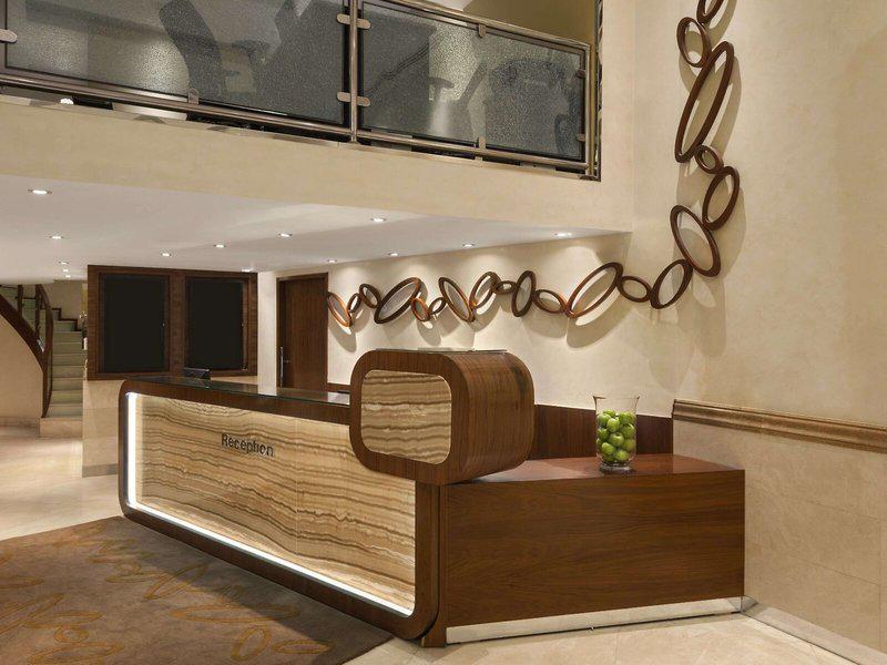 06A1DE4EE99183F206821B4C0548F52C