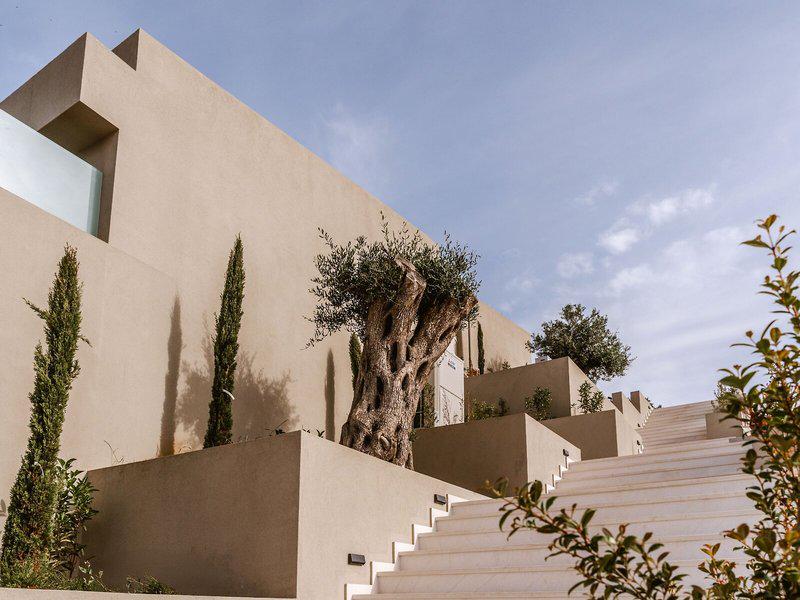 EA60A4B9BF4D50A3D5569F0C657A370D