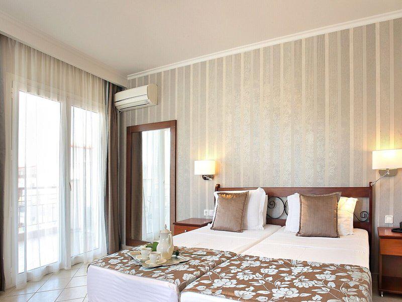 F557A78CBAEC03040CFF2FE8B176DE3A