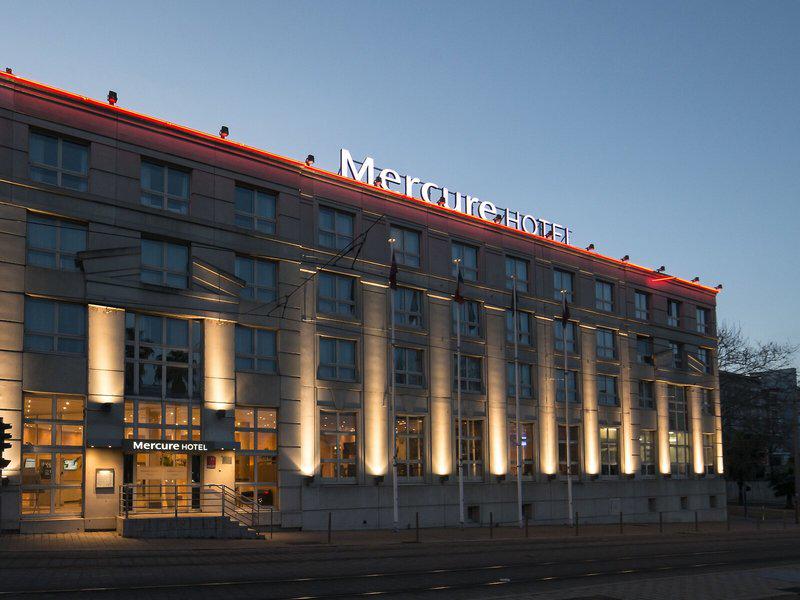 51B1342FE82F71EABEE170FACDBA3F19