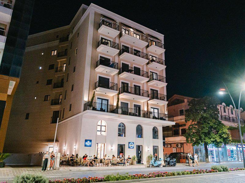 E00D4FAE2E13908B27CEA45AC8D12302