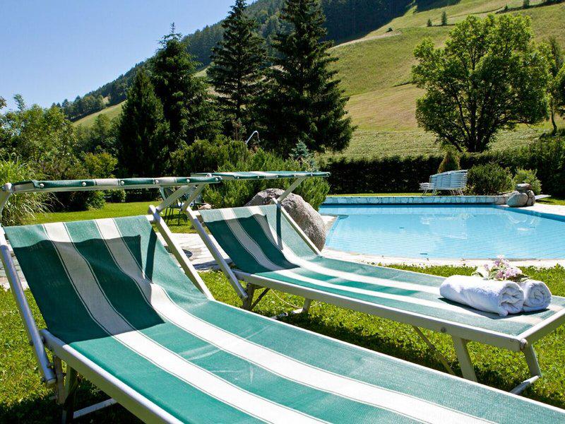 E4E4EC9803C3B439AFAF6EC6DBA32F5F