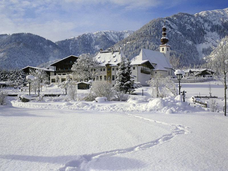 D2B11EA25C92C72E05237541987413EF