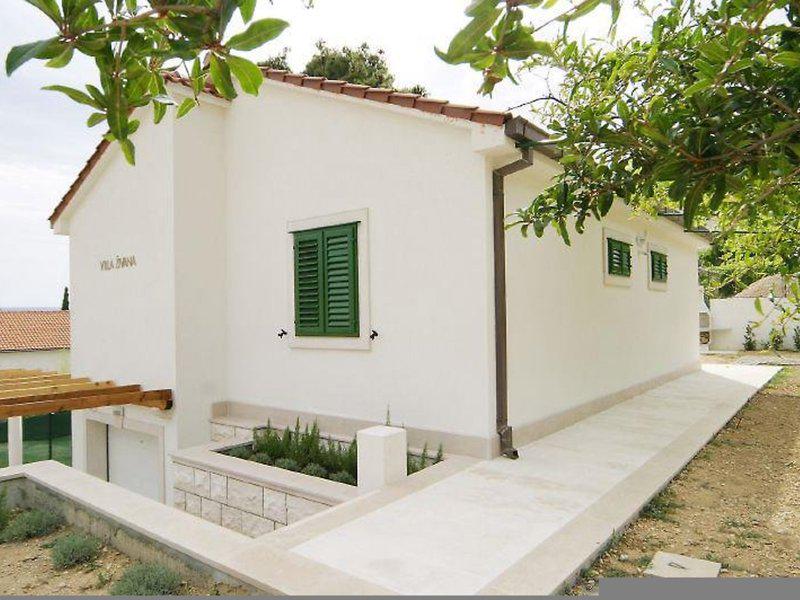 F0AD950AB5BF835D780C23D9C7F7FF7B