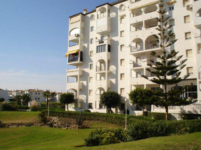 BAE212AFFE7572C1578F9027B8A426AA