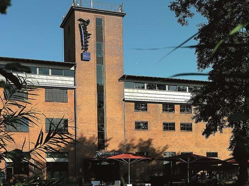 354E621184A24E888F1582E055544CB7