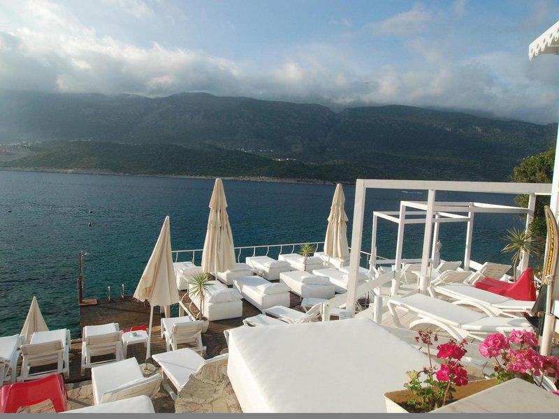 C0526C01942B37F20B0066FC31D73655