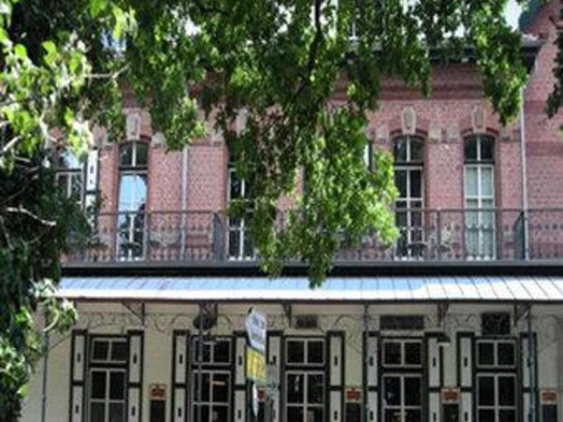 9105585AB106B8848F4BFE276178E275