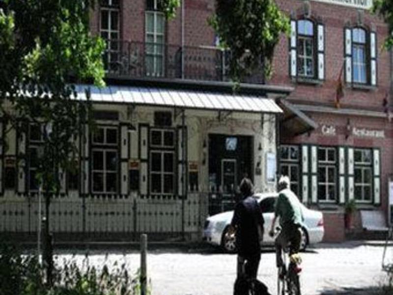 1C10EA5B0791023679BDAE8B44A2B9D8