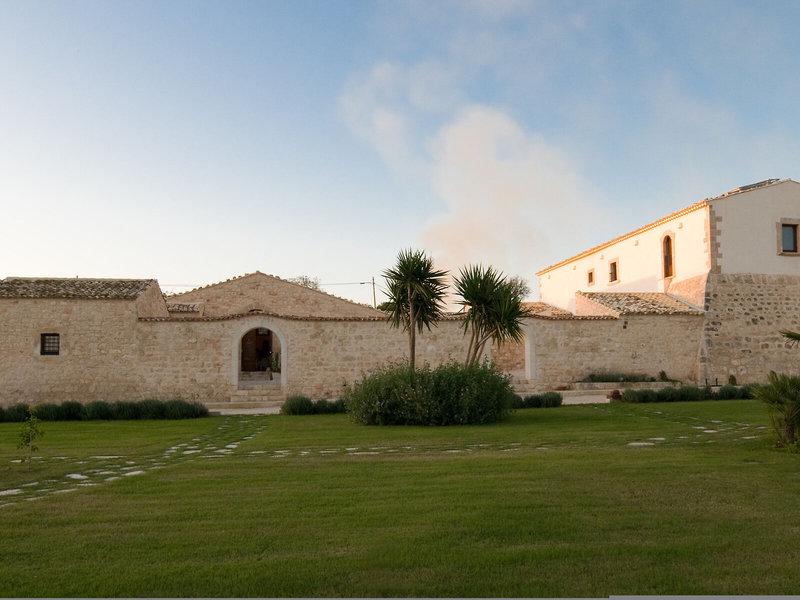 5F09E9BFC1F64A0EA98751D910ED673A