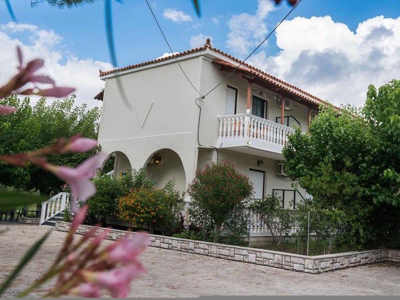 BADF637E644F08241820826F53CA30E0