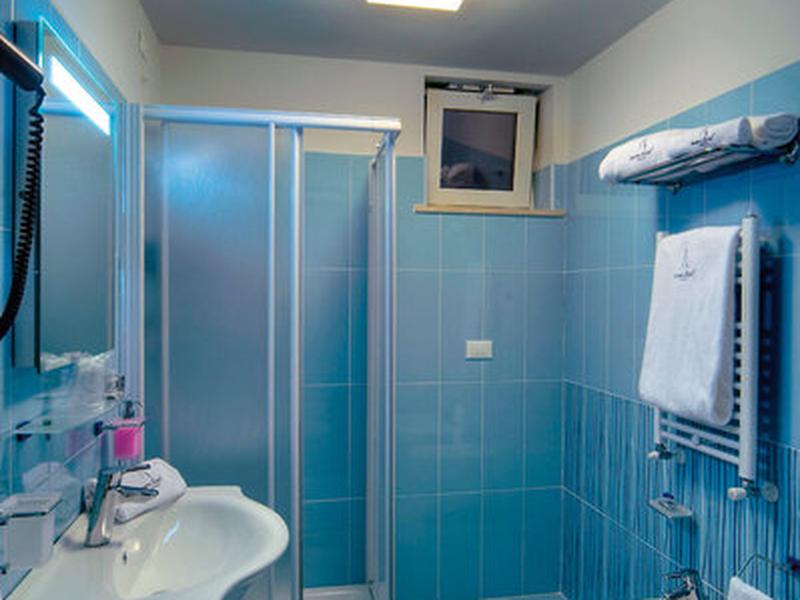 CF5A38E3A8832D35EC3832F2143B85C6