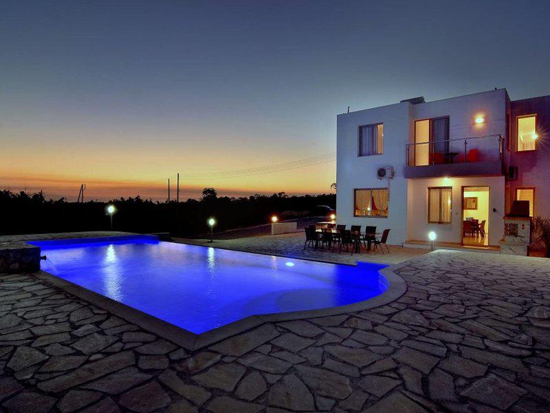 4AC4173C4149FFFCFE6C45EEFF09FC81