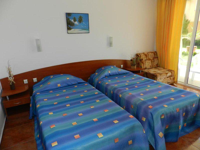 C54AAE755508E7DD4EEBD8C1DE0313BA