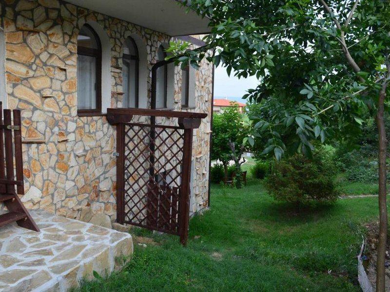 DBF0E00CF929E9C7E16C865030D2E6CC