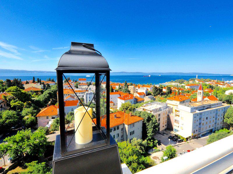 4A6CA85ACEA8A89A9FBDE82B8F478C88