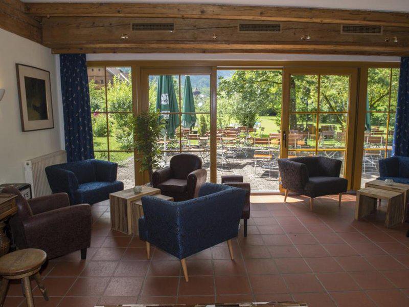 B5E639A1FBCDB765D81D0549C75FEBF2