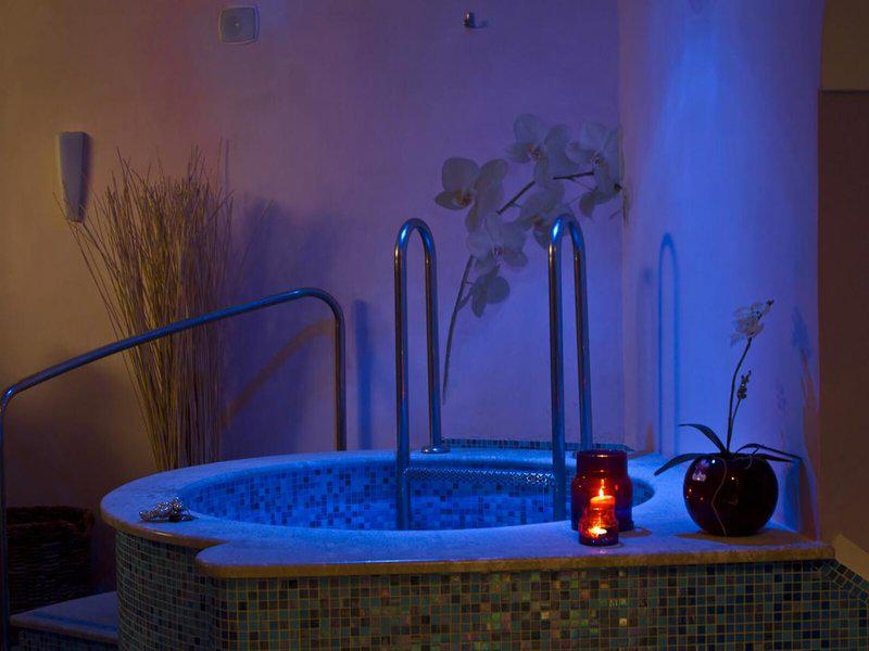 3051A92467B5B4CAEAD2DB06BE29E920