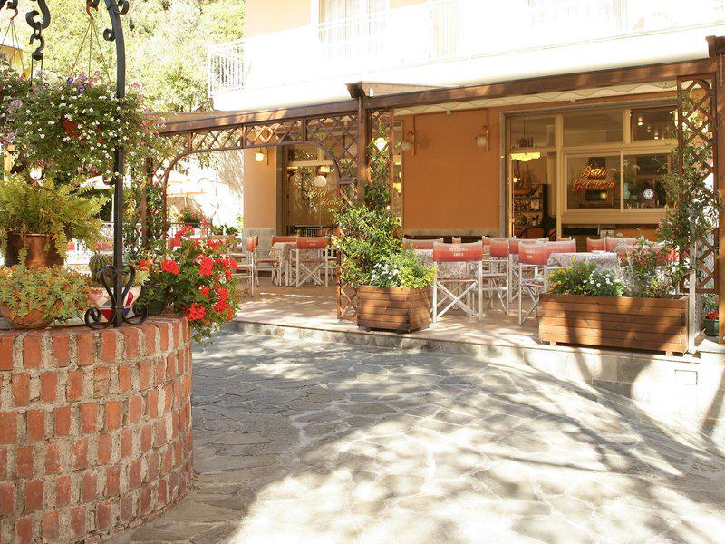 B9ECDA84CAA215CED6BB876EFBE97FCE