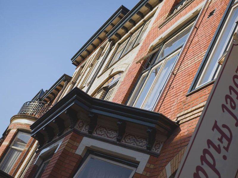 CDA6AFD14AC2F1BE9C7F580CF1FA3F16