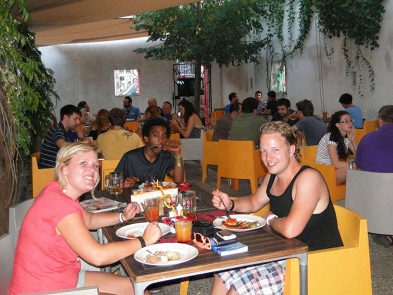 32E89DBEF901A8707C6E88A19D0DD654