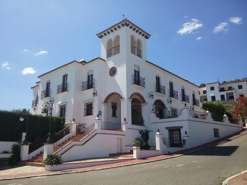 B3F52C411EB65425F7EC195CC4AE8E3C