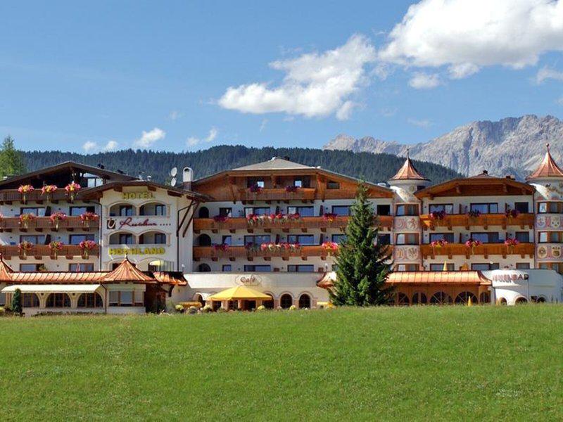 4D5578DAD94CFAC521FB83D8F4F974A3