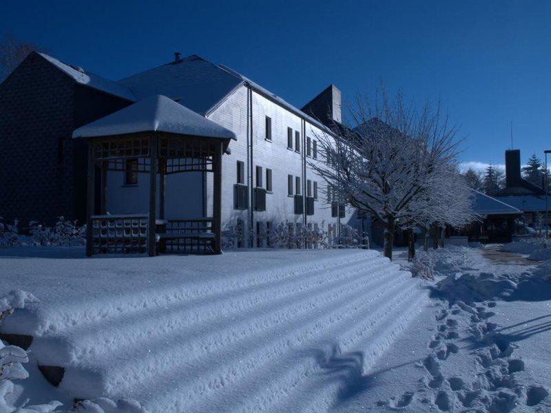 A09C1AC85D324D1EE18AADF4F1CCF05F