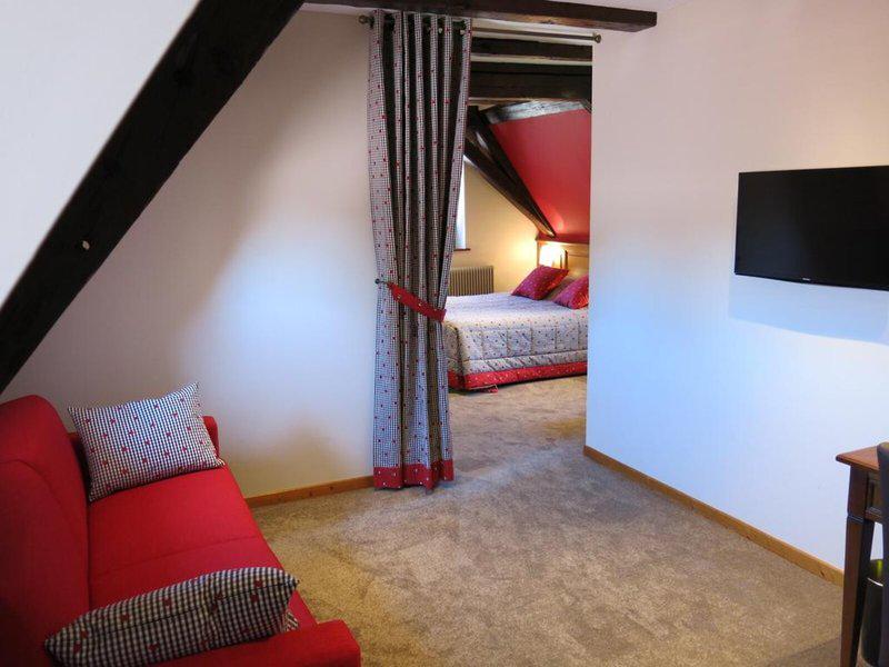 5FB3710564F211BA1817A9785CFDF42E