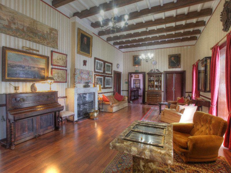 3303F1CF282B5C28C6A04E6BBD56BD15