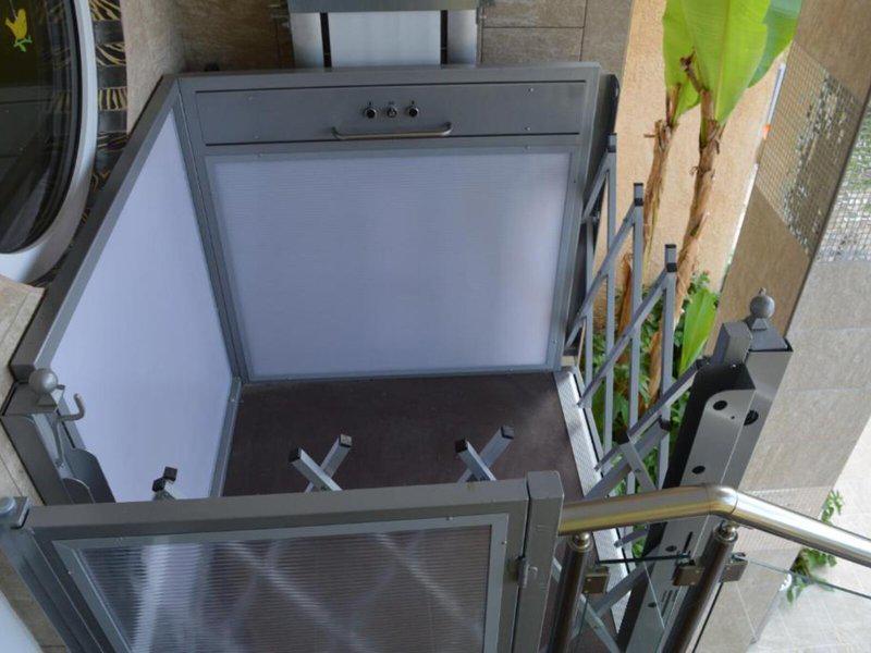 FC932EC2C698C90146DCACCA49091D15