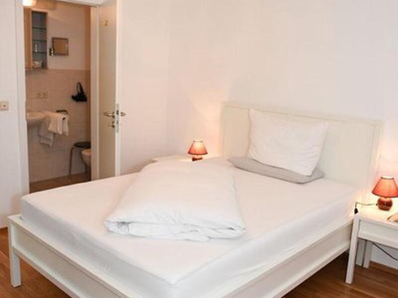 76A65415EB7E8AC88E22918607500C00