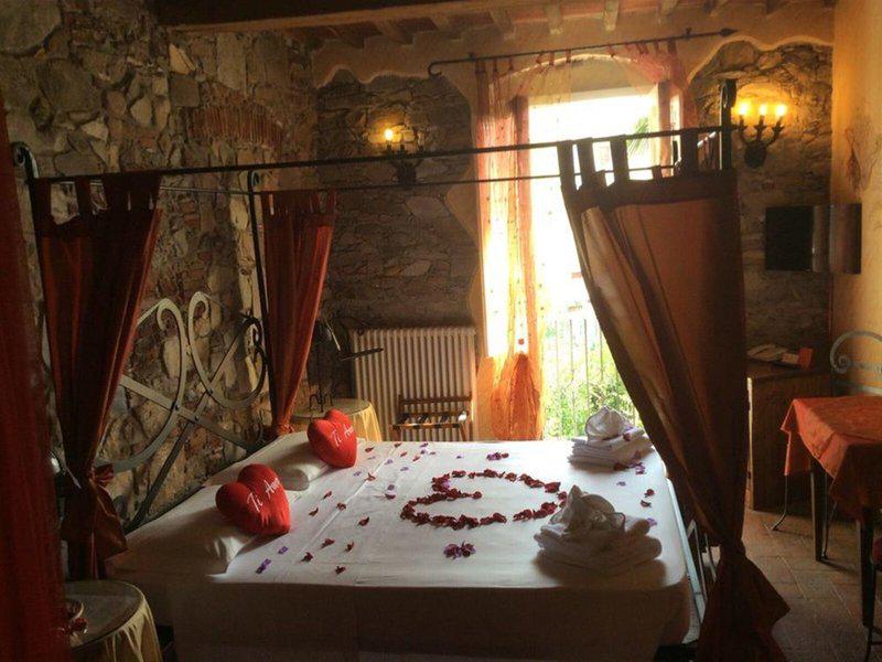 E991496A976D4F342E9233768B1E54DA