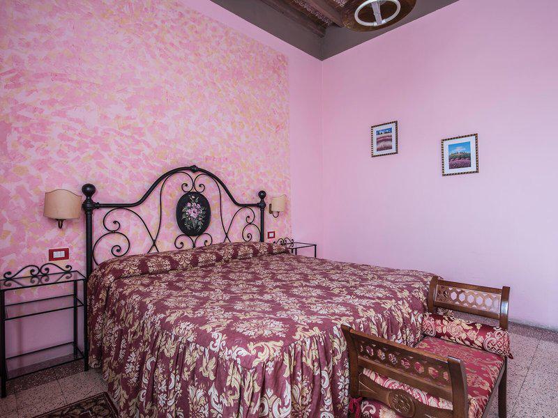 CDC1E38CD14EB27C8C8AE06E7233F77D