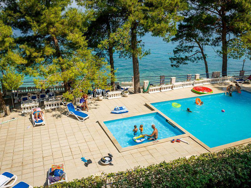 B7CF0EE14B2401E7609746B385D72871