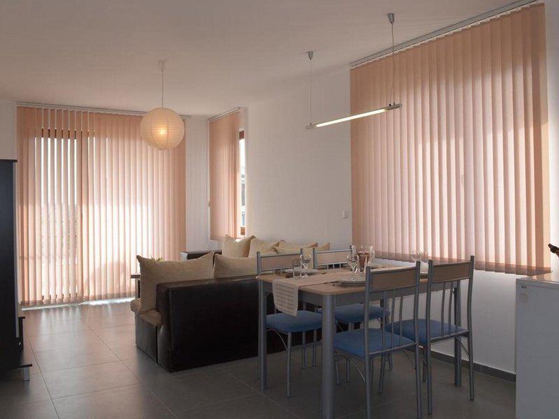 A9DA009EC72919A94BBF23307DB0292D