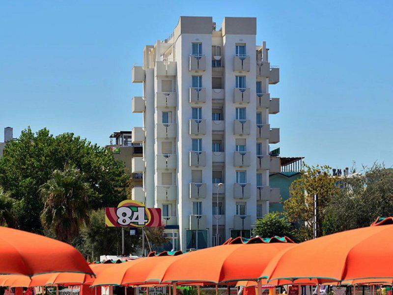 96FCC76AEB658FEB11071BB6DC3899F4