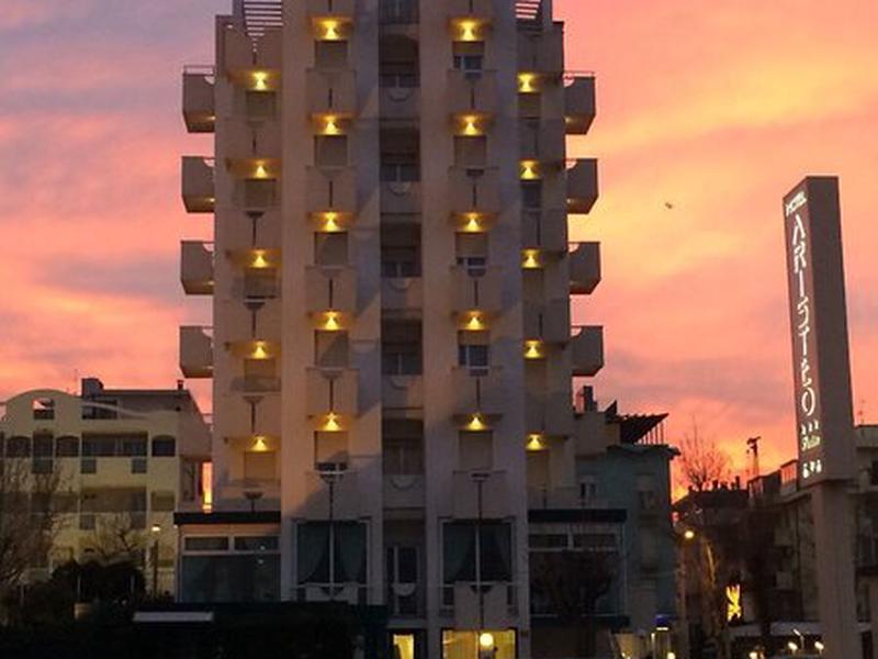 8B8FF4658426800FDC8871A4A3BCAFF6