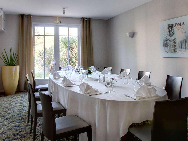 C4C79EF37AA83FAF492ACDAB89984FF6