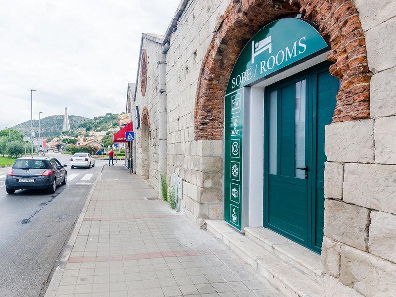 1E064B89603297F4E544E2BAF0D48A38